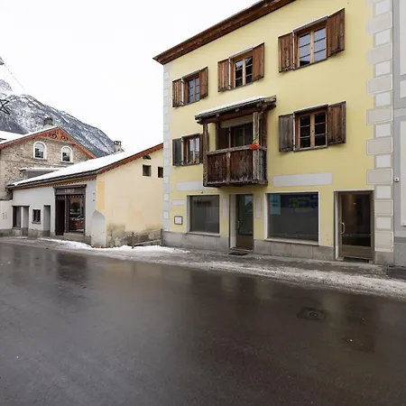 Apartment Chasa Stradun 203 *